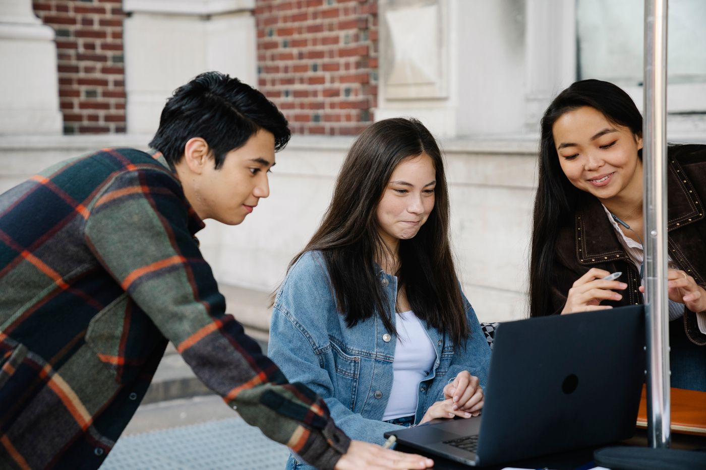 Students discussing study options